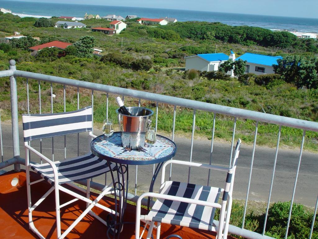 Jack'S Seaview Inn Bettys Bay Room photo
